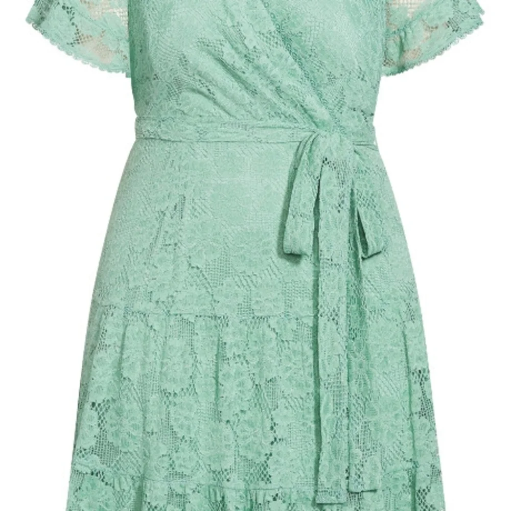 City Chic 22 / XL - Garden Kisses - Sage Green Lace Faux Wrap - Mini Dress - Picture 8 of 8